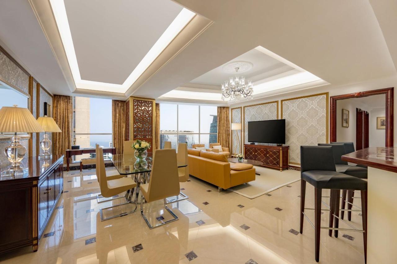 Dusit Hotel & Suites - Доха Екстериор снимка A 3D rendering of a living room