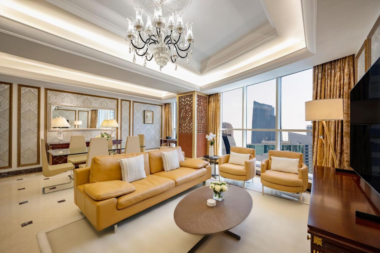 Dusit Hotel & Suites - Доха Екстериор снимка A suite at the hotel