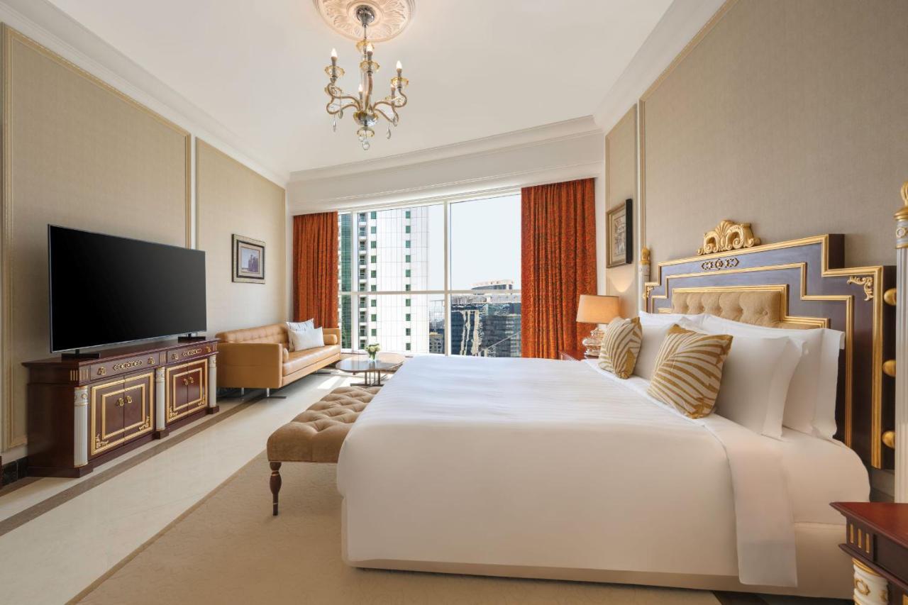 Dusit Hotel & Suites - Доха Екстериор снимка Deluxe Room
