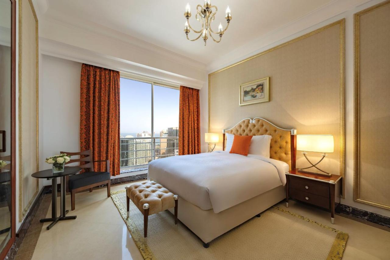 Dusit Hotel & Suites - Доха Екстериор снимка