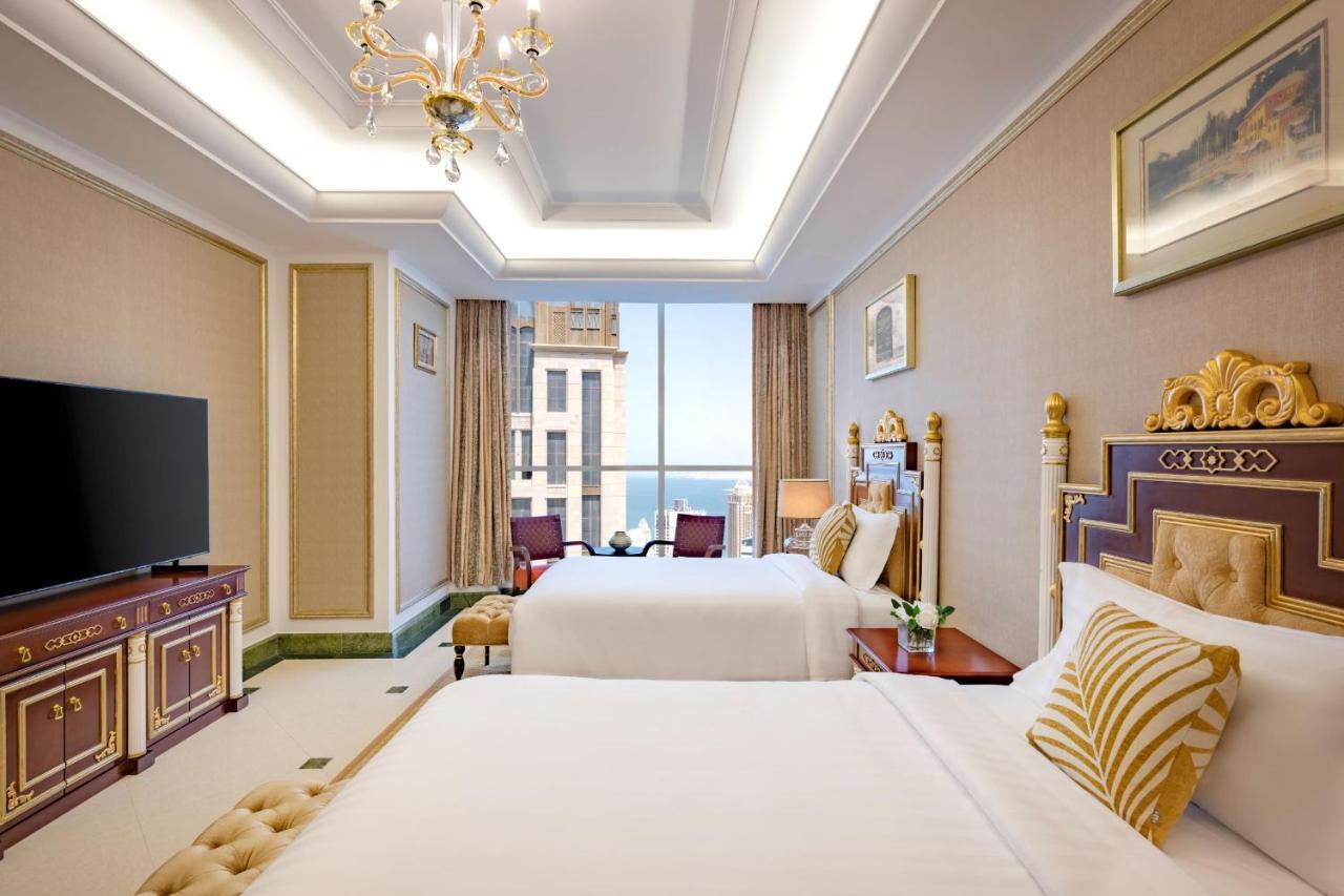 Dusit Hotel & Suites - Доха Екстериор снимка