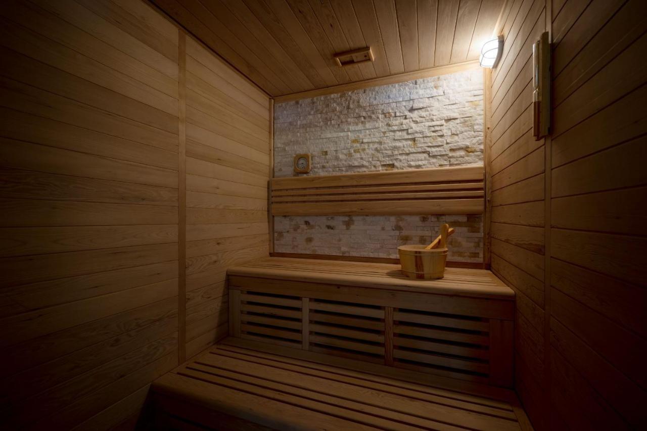 Dusit Hotel & Suites - Доха Екстериор снимка A Finnish sauna