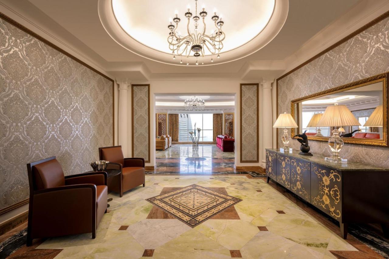 Dusit Hotel & Suites - Доха Екстериор снимка Lobby